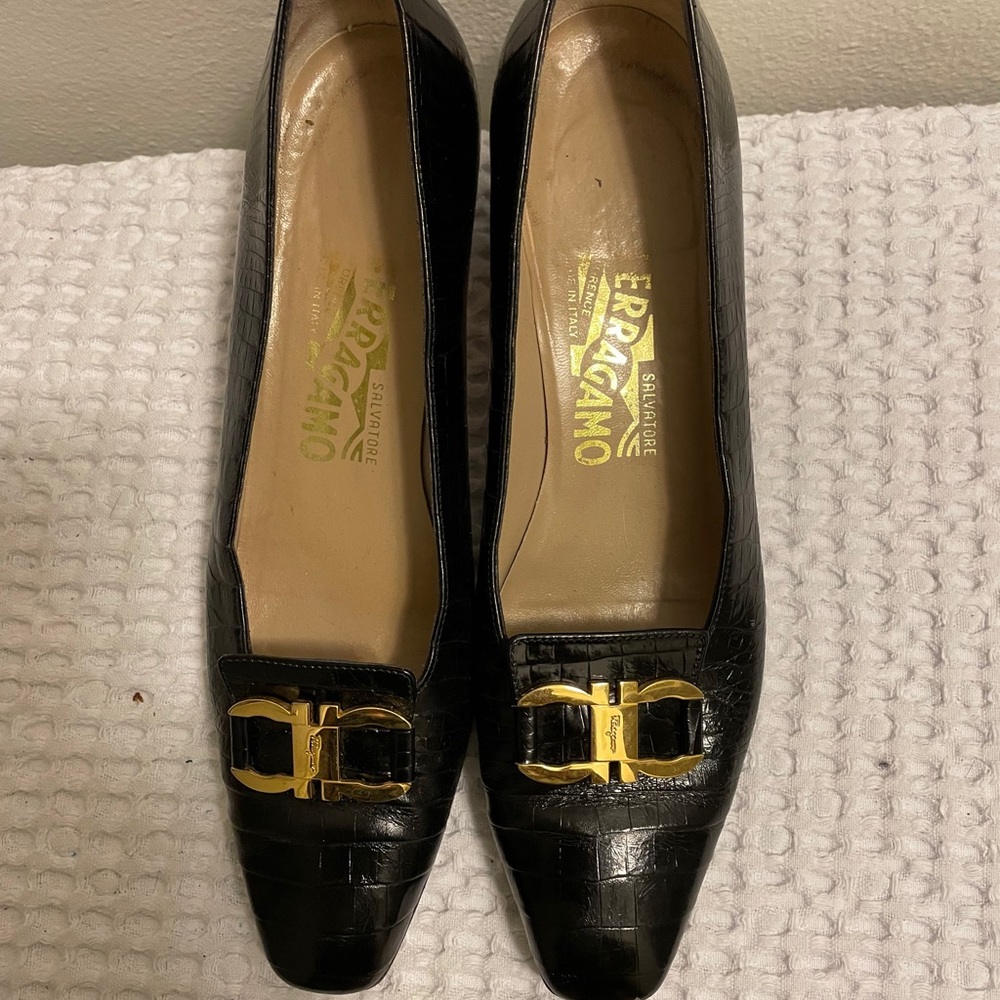 Salvatore Ferragamo shoes Size 8